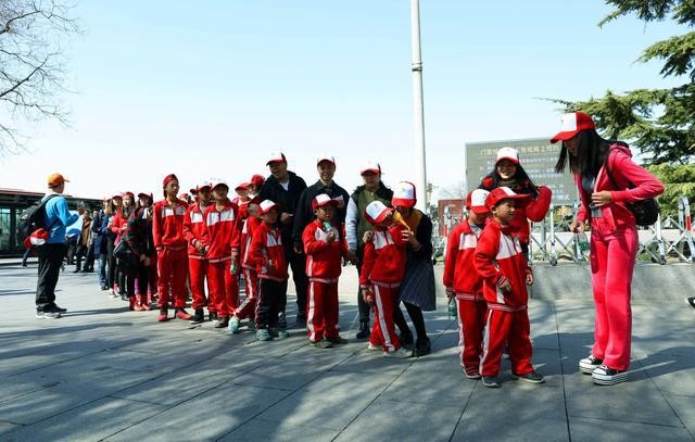 关注困境儿童成长“为爱陪伴”公益活动走进国博